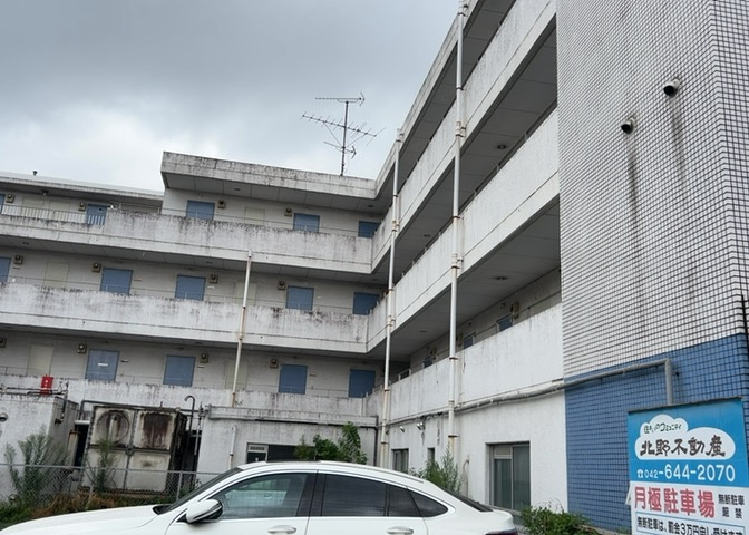 景色重視でお家選ぶをするとスーパーが遠い！学校が遠い！など生活をするうえで利便性で困ることもあります。まず一度現地を見学する際に、周辺の施設などがあるかを確認し、暮らし始めた後のことを想像しましょう。