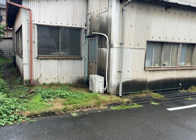 景色重視でお家選ぶをするとスーパーが遠い！学校が遠い！など生活をするうえで利便性で困ることもあります。まず一度現地を見学する際に、周辺の施設などがあるかを確認し、暮らし始めた後のことを想像しましょう。
