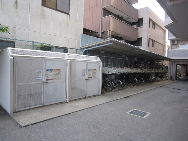 ゴミ置き場