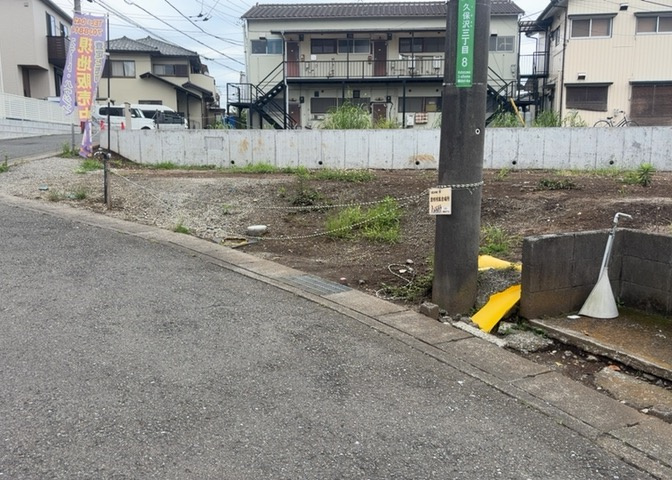 家を建てる前提で土地を探している場合、地盤の丈夫さは譲れない条件の一つです。地盤が脆弱だと追加工事が必要となります。また、過去に地盤沈下や液状化現象を起こした土地は、できるだけ避けた方がいいでしょう。