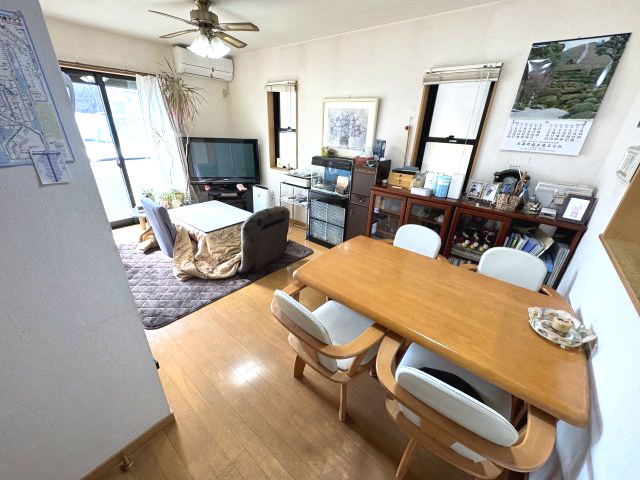 ご家族との絆を結ぶリビング空間。　家族と過ごす居心地の良いLDK。