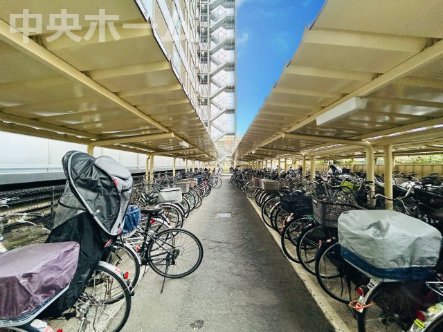 【自転車置き場】最新の空き状況や費用などの詳細は担当スタッフまでお問い合わせください。