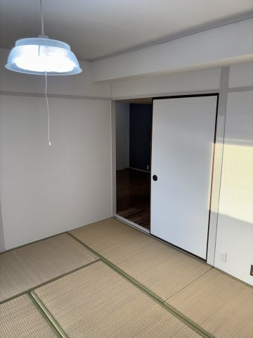 和室（約8.0帖）