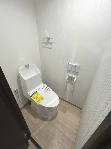 トイレ交換済み（洗浄機能付き）