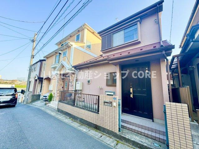 表現された空間は豊かな光と風を纏い、暮らしの時間を豊かにしてくれます。　