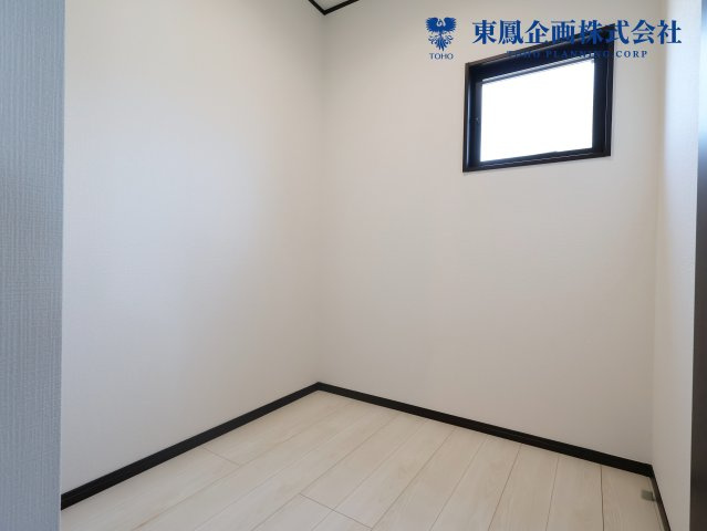 洗面所横にユーティリティルームがあるので家事がはかどりますね