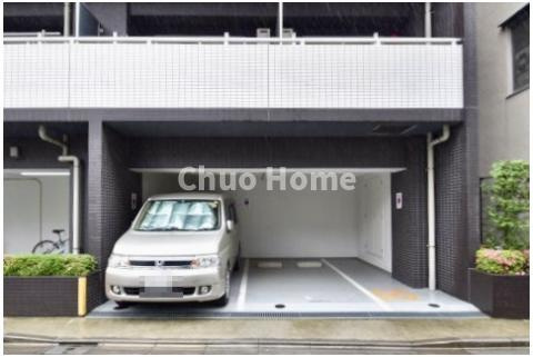 【敷地内駐車場】最新の空き状況や費用などの詳細は担当スタッフまでお問い合わせください。