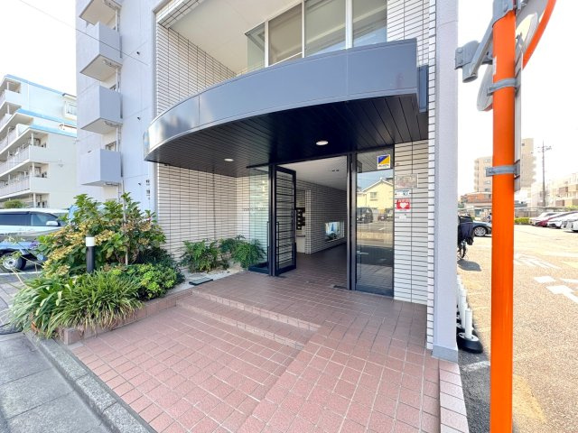 エントランスの入り口