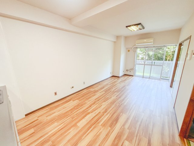 ■ご家族のライフスタイルや成長をやさしく受け止める、ゆとりと質を追求した空間設計。時を重ねても変わることのない心地よさが、暮らしを豊かに彩ります。