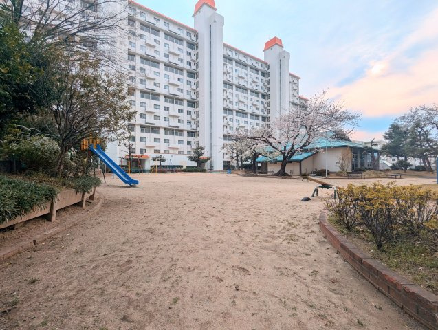 敷地内に公園あります♪