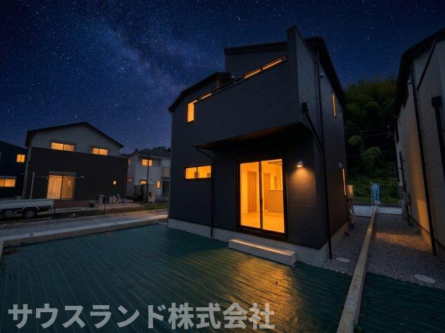 ※掲載の夜景写真はCG加工を施したイメージであり、実際の照明状況や星空とは異なります。