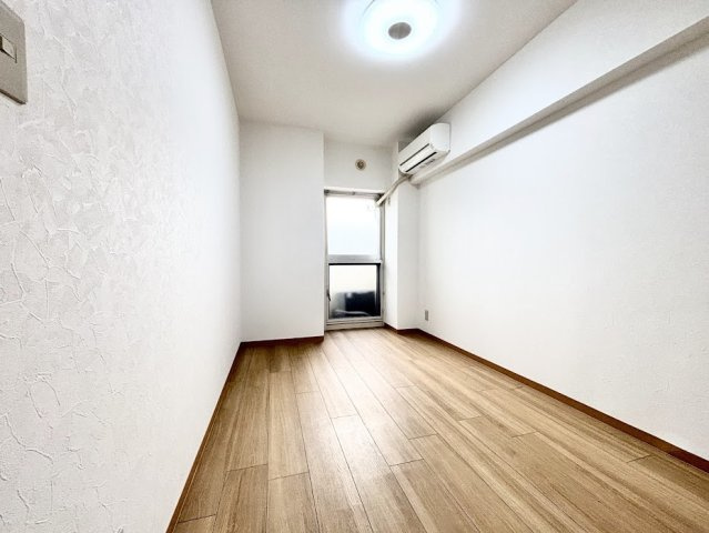 ◆子どものスタディ空間として、あるいは書斎やホビールームとして生活スタイルに合わせて使えるプライベートルーム。居心地のいい落ち着いたインテリアが似合います。