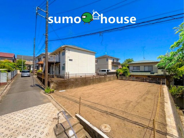 前面道路含む現地写真です