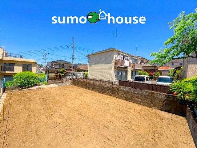 前面道路含む現地写真です