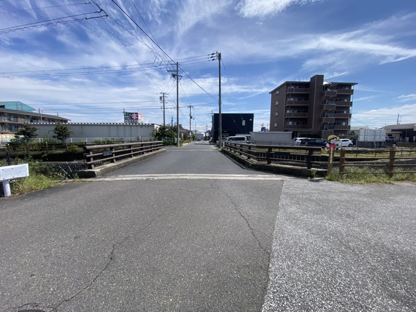 前面道路含む現地写真