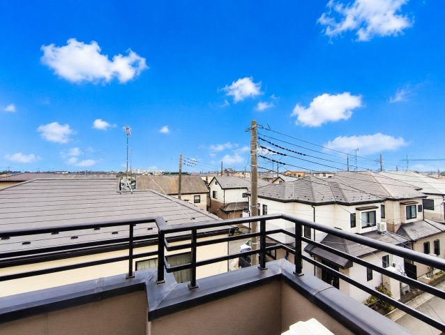 3階からの眺望！日当たりサンサン！　デジタル加工された写真です。