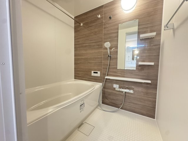 日々の疲れを癒すお風呂付です
