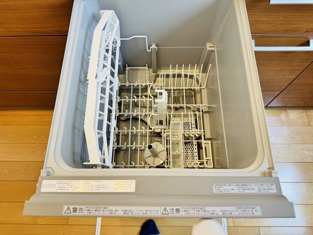 ～食洗機付き　食事後の食器洗いはお任せ、家族でゆっくりとくつろげます～