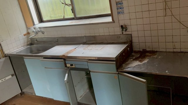 正面に窓があり、換気や採光も良好！