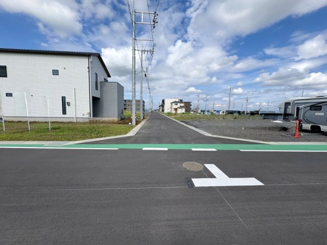 ■2号地　■JR武蔵野線「吉川美南」駅徒歩5分！　■お好きなハウスメーカーで建築可能です！　■土地面積約45坪！　■北谷小学校徒歩17分(1300ｍ)・南中学校徒歩28分(2200ｍ)