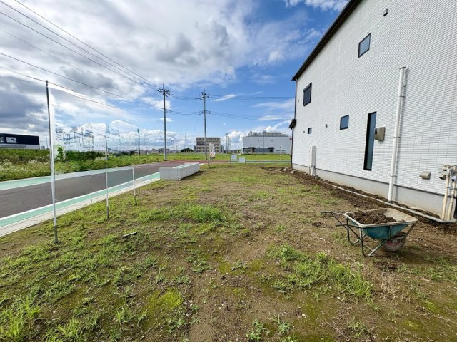 ■2号地　■JR武蔵野線「吉川美南」駅徒歩5分！　■お好きなハウスメーカーで建築可能です！　■土地面積約45坪！　■北谷小学校徒歩17分(1300ｍ)・南中学校徒歩28分(2200ｍ)