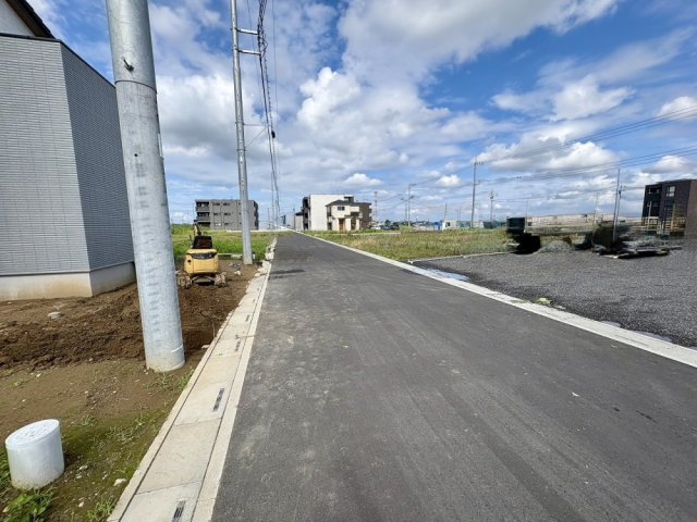 ■2号地　■JR武蔵野線「吉川美南」駅徒歩5分！　■お好きなハウスメーカーで建築可能です！　■土地面積約45坪！　■北谷小学校徒歩17分(1300ｍ)・南中学校徒歩28分(2200ｍ)