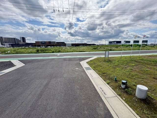 ■2号地　■JR武蔵野線「吉川美南」駅徒歩5分！　■お好きなハウスメーカーで建築可能です！　■土地面積約45坪！　■北谷小学校徒歩17分(1300ｍ)・南中学校徒歩28分(2200ｍ)
