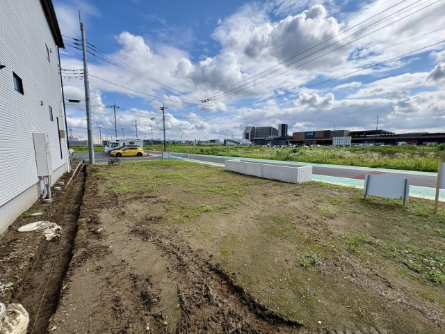 ■2号地　■JR武蔵野線「吉川美南」駅徒歩5分！　■お好きなハウスメーカーで建築可能です！　■土地面積約45坪！　■北谷小学校徒歩17分(1300ｍ)・南中学校徒歩28分(2200ｍ)