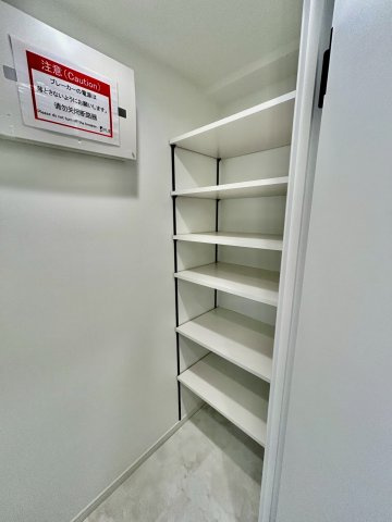シューズインクローゼットのある玄関はすっきり片付きますね