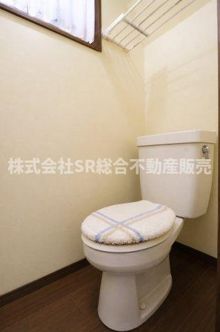 トイレが2か所にあるので、朝の身支度がスムーズに行えます！（室内写真は加工により家具等を消しています。）