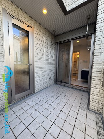 もう一つのバルコニー