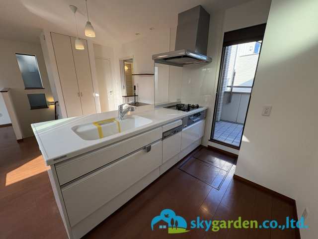 食洗機内蔵システムキッチン