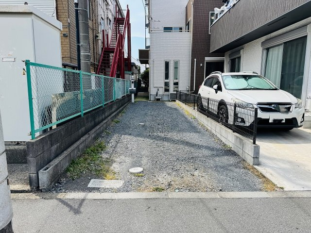 ～2台駐車可能カースペース付き～
