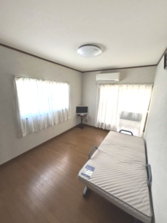 ゆったりした洋室です