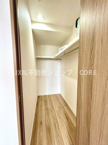 ウォークインクローゼットのある住まいで収納上手な生活を実現！