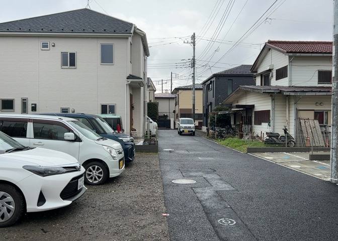 桜や紅葉の名所に出かける人は多いと思いますが、家にいながら季節の移ろいを感じる生活を送りませんか？リビングや窓から見える景色が生活を彩るワンポイントに！現地から見える景色を堪能してみては如何でしょう。