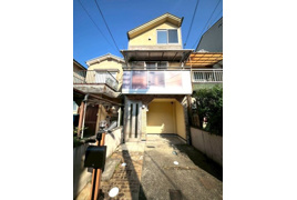  令和７年６月リフォーム完了 収納豊富 全居室６帖以上 山科区小山中島町の外観