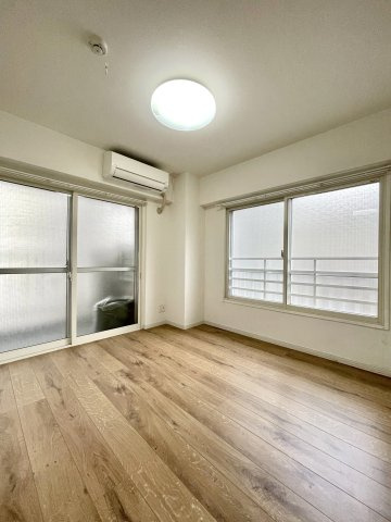 2面採光で明るさを確保