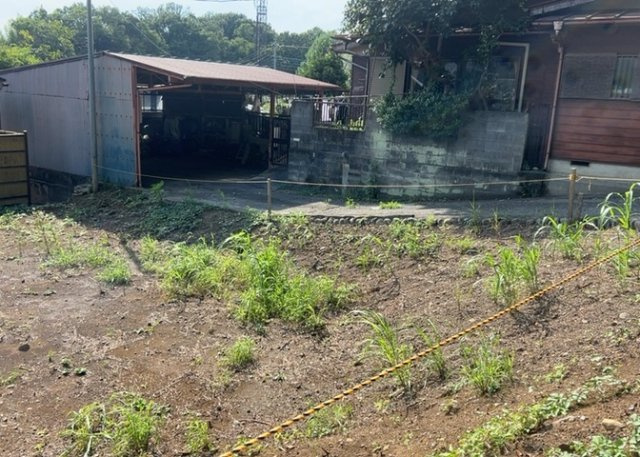 隣家の土地はどうなっているのか、生活利便施設が近くにあるのか、学校まで近いかなど、お客様のライフスタイルにあわせたイメージが重要です。また、近くにあると困る施設が近くにないかも確認するといいでしょう。