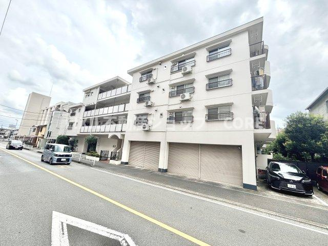 鉄筋コンクリート造5階建2階部分、新耐震基準・旧耐震が気になる方はスタッフまでお問い合わせください。