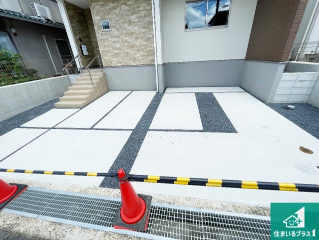 駐車スペース！散水栓があるので、こまめに愛車を洗えます！