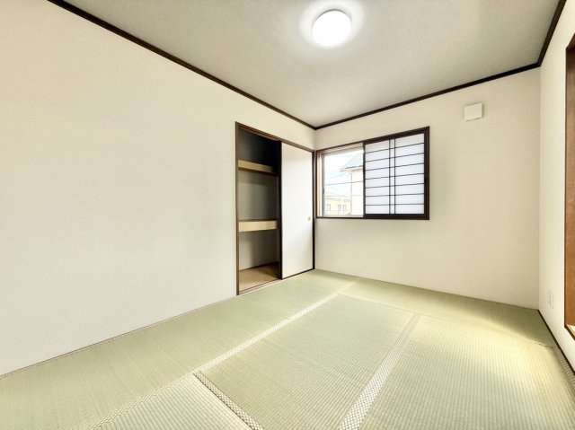 2階和室　約6.1帖　生活音が届きにくく寝室としてもおすすめ♪