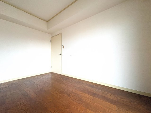 ◆子どものスタディ空間として、あるいは書斎やホビールームとして生活スタイルに合わせて使えるプライベートルーム。居心地のいい落ち着いたインテリアが似合います。