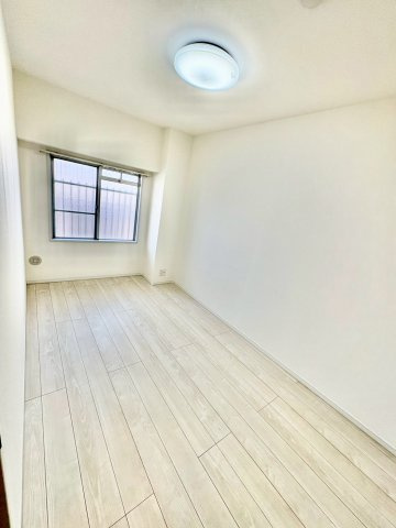 全居室収納付きで、お部屋がすっきり片付きます。