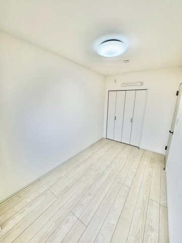 全居室収納付きで、お部屋がすっきり片付きます。