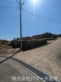 前面道路含む現地写真です