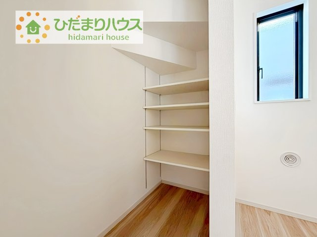 パントリー完備で散らかりがちなキッチン回りもラクラクお片付けできちゃいます！(*^-^*)