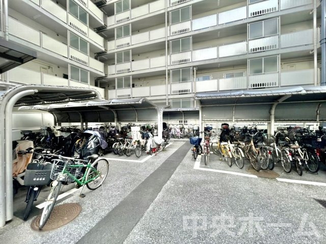 【自転車置き場】最新の空き状況や費用などの詳細は担当スタッフまでお問い合わせください。