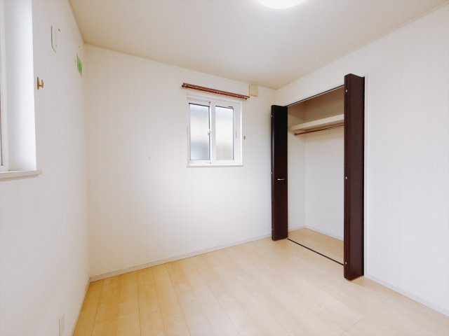■2階洋室｜子供部屋のメリットは「自立心を養うことができる」「自分で整理整頓できるようになる」そして、お子様が成長した際には「プライバシーを確保できる」といい事だらけ♪