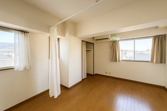 広々とした洋室です